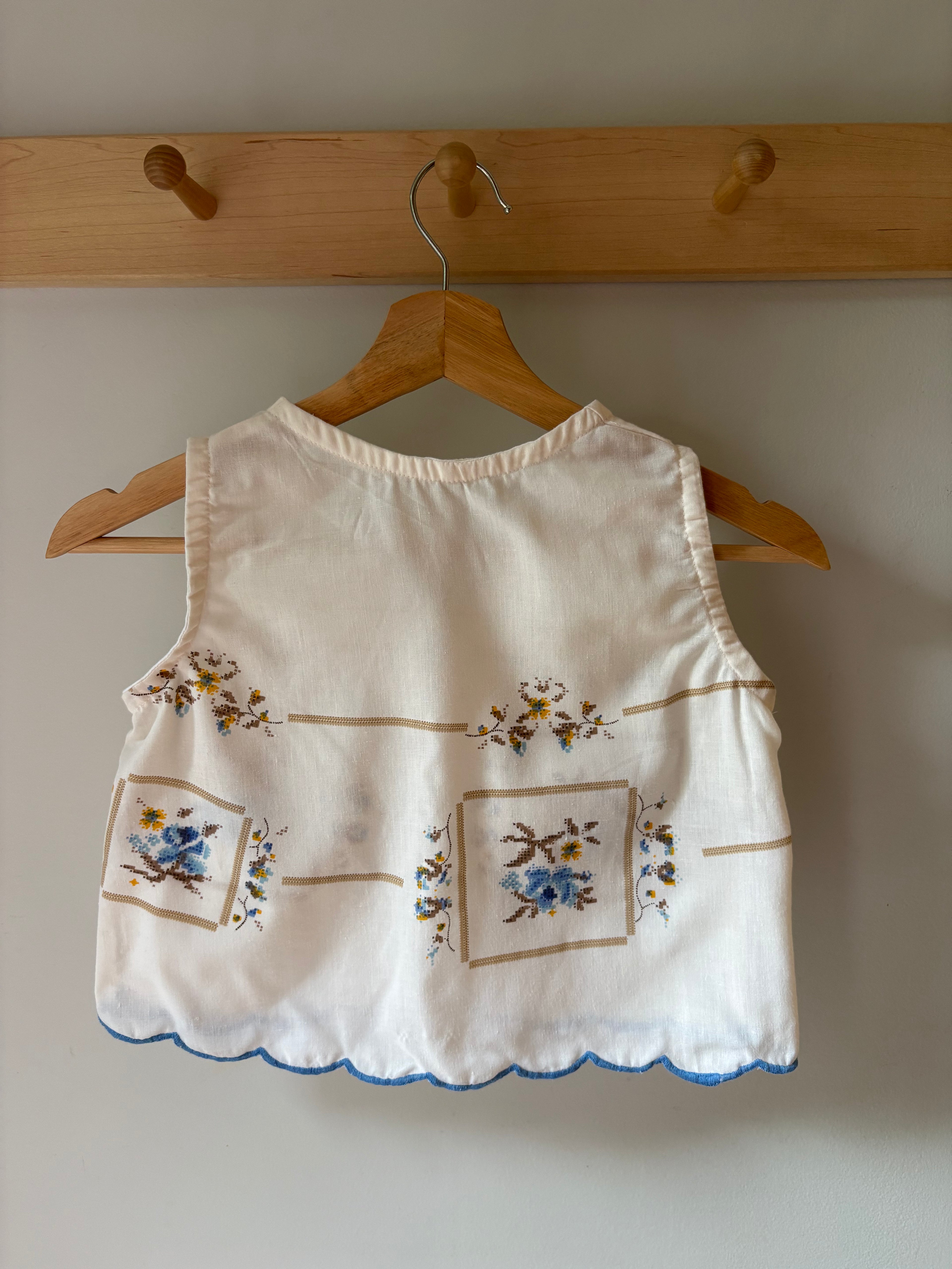 4/5T Upcycled Tablecloth Vest